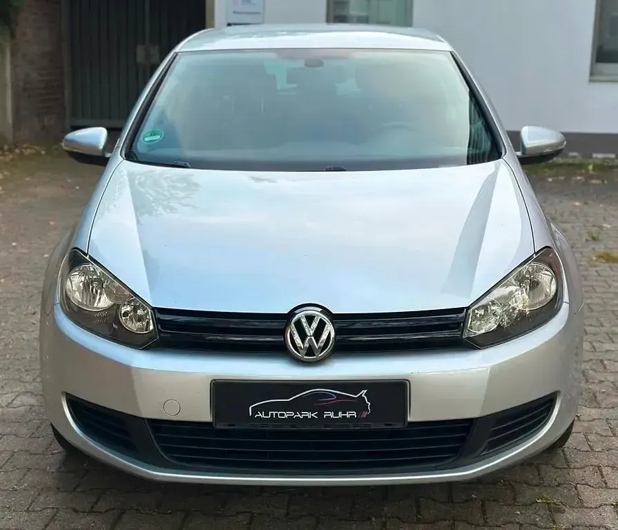 Gebraucht VW Golf VI Trendline 80 PS (58 kW) 2009 Silber Kleinwagen