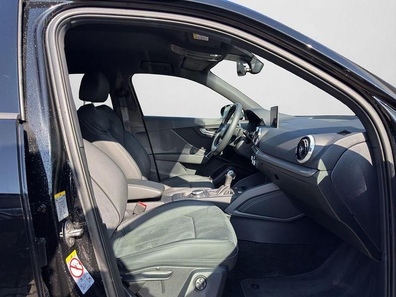Gebraucht Audi SQ2 Ambiente 360 PS (264 kW) 2022 Mythosschwarz metallic (metallic) SUV
