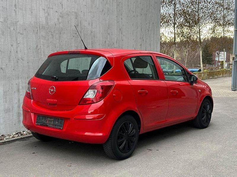Gebraucht Opel Corsa Edition 80 PS (58 kW) 2009 Rot Kleinwagen