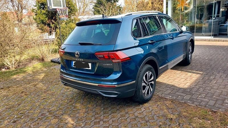 Gebraucht VW Tiguan Active 245 PS (180 kW) 2022 Blau SUV