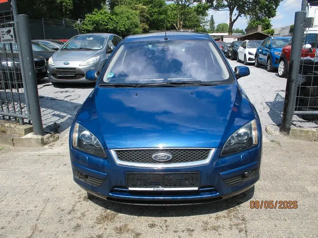 Gebraucht Ford Focus Titanium 109 PS (80 kW) 2006 Blau Limousine