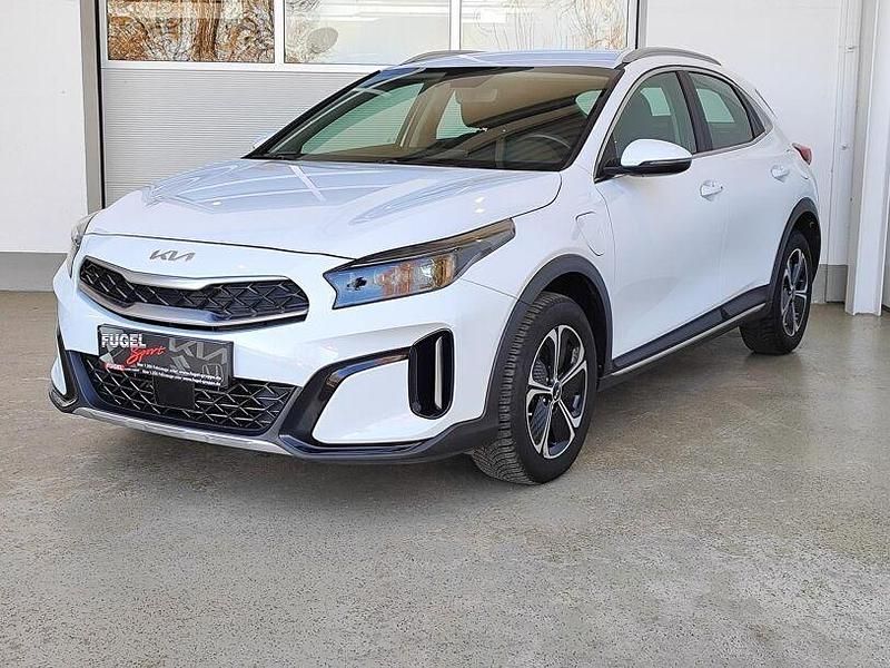 Gebraucht Kia XCeed 141 PS (103 kW) 2022 Weiß SUV