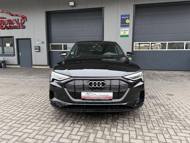 Gebraucht Audi e-tron Advanced Plus 300 kW (408 PS) 2023 Schwarz SUV