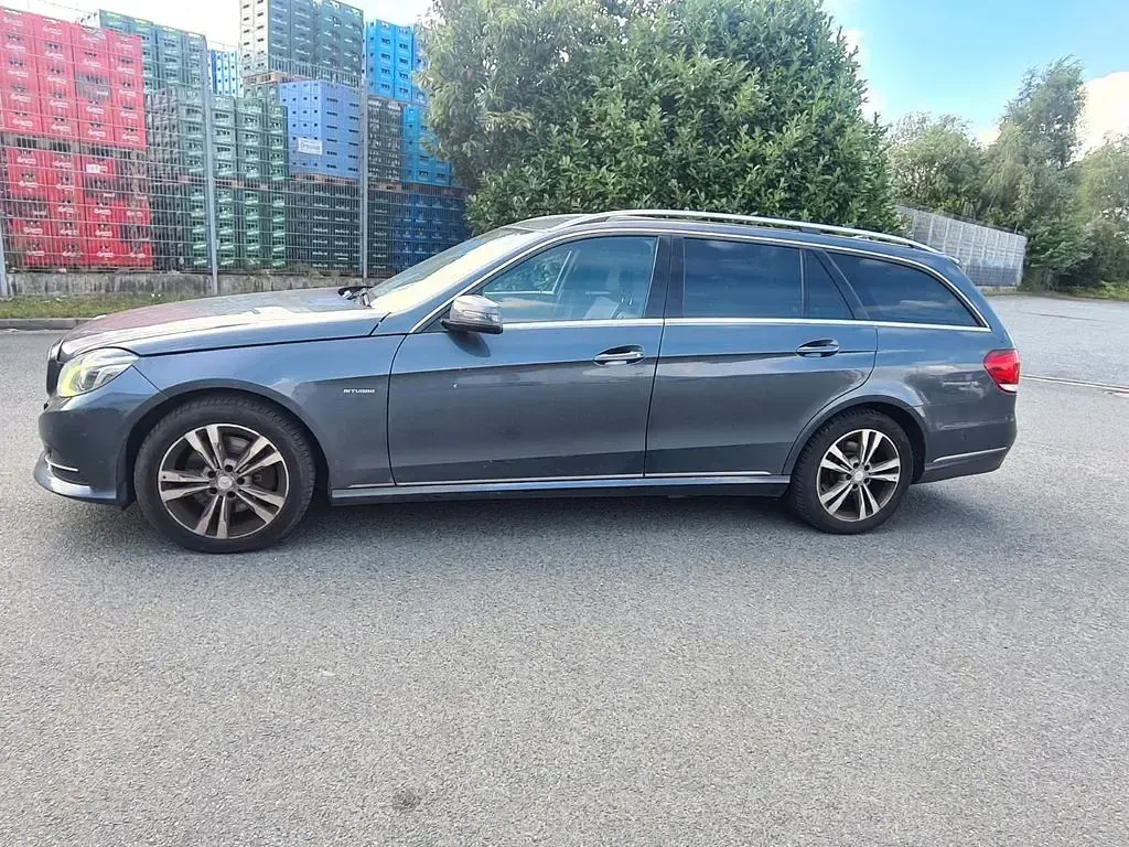 Usata Mercedes E250 204 CV (150 kW) 2013 Grigio Berlina