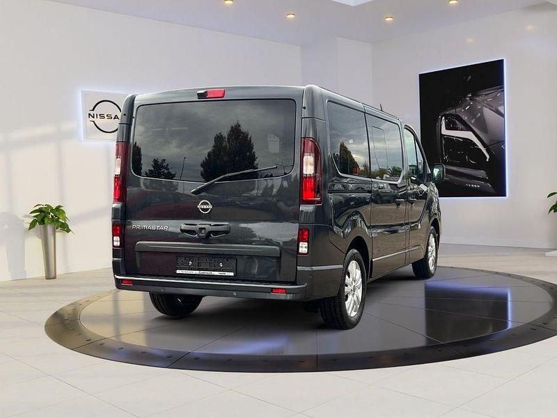 Neu Nissan Primastar Tekna 170 PS (125 kW) 2025 Grau Van / Kleinbus