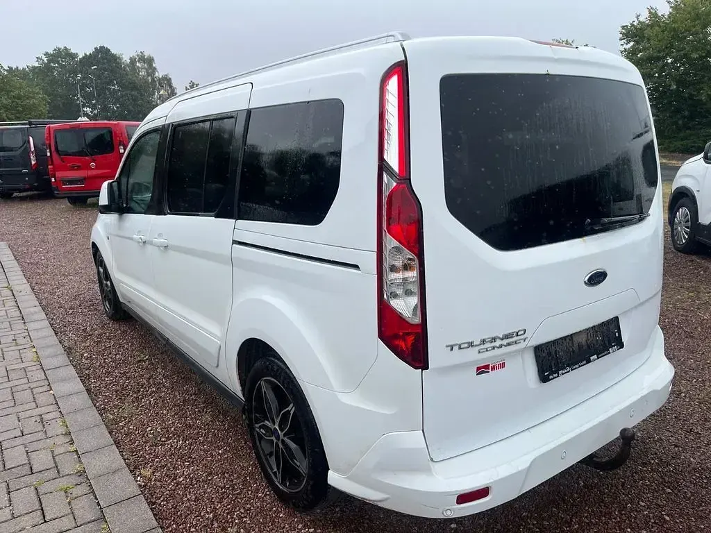 Gebraucht Ford Tourneo Connect Titanium 120 PS (88 kW) 2016 Weiß Van / Kleinbus