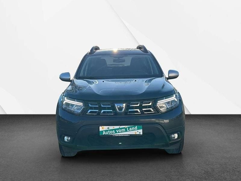 Gebraucht Dacia Duster Comfort 131 PS (96 kW) 2022 Grau SUV