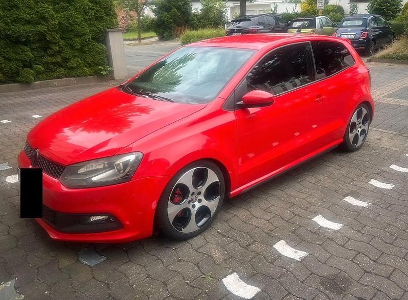 Rot Gebraucht 2011 VW Polo GTI Limousine | 7.000 € (Guter Preis) - Bild 1/4