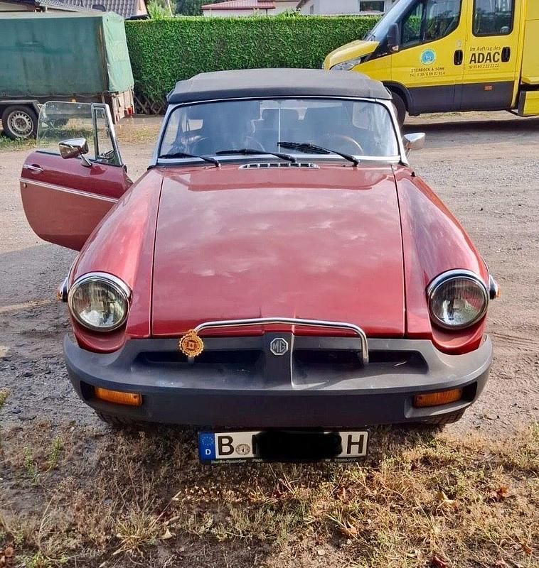 Rot Gebraucht 1980 MG B Cabrio | 12.000 € - Bild 1/4