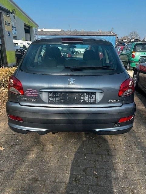 Gebraucht Peugeot 206 Basis 60 PS (44 kW) 2010 Grau Limousine