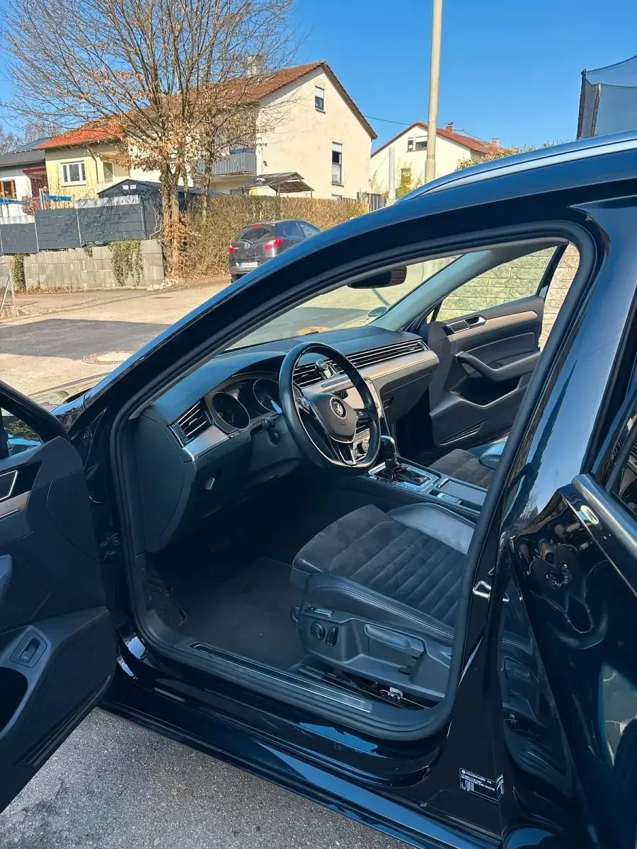 Gebraucht VW Passat 190 PS (139 kW) 2018 Schwarz Kombi