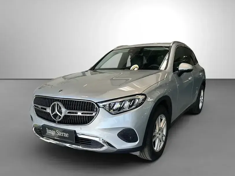 Gebraucht Mercedes GLC200 Avantgarde 204 PS (150 kW) 2025 Silber SUV
