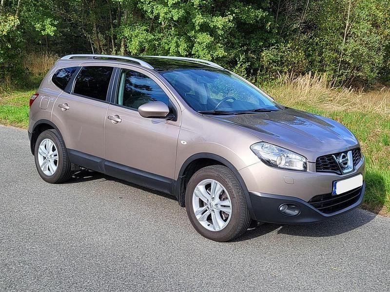 Beige Gebraucht 2010 Nissan Qashqai +2 Acenta SUV | 5.800 € (Fairer Preis) - Bild 1/4