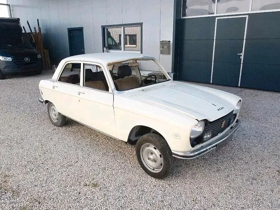 Gebraucht Peugeot 204 53 PS (38 kW) 1975 Beige Limousine