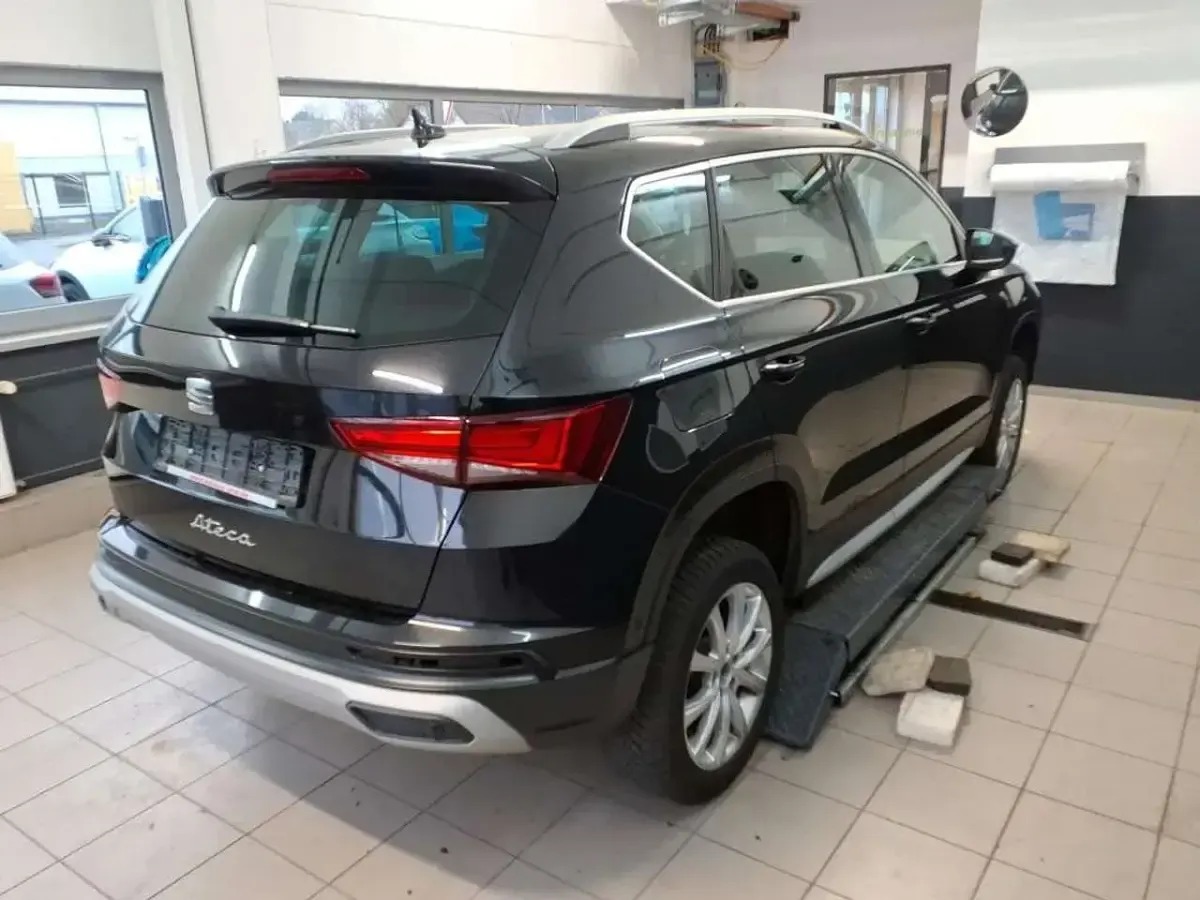Usado Seat Ateca Xperience 150 CV (110 kW) 2022 Negro SUV