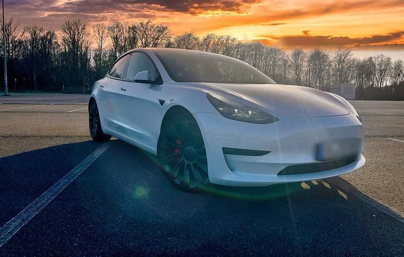 Gebraucht Tesla Model 3 Performance 377 kW (513 PS) 2021 Weiß Limousine