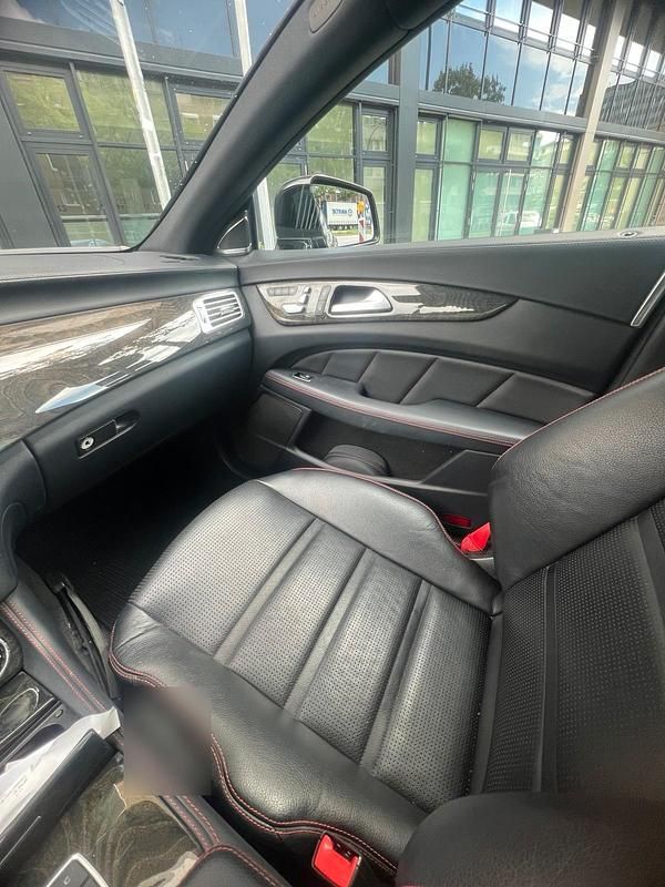 Gebraucht Mercedes CLS350 AMG line 258 PS (189 kW) 2014 Schwarz Coupé