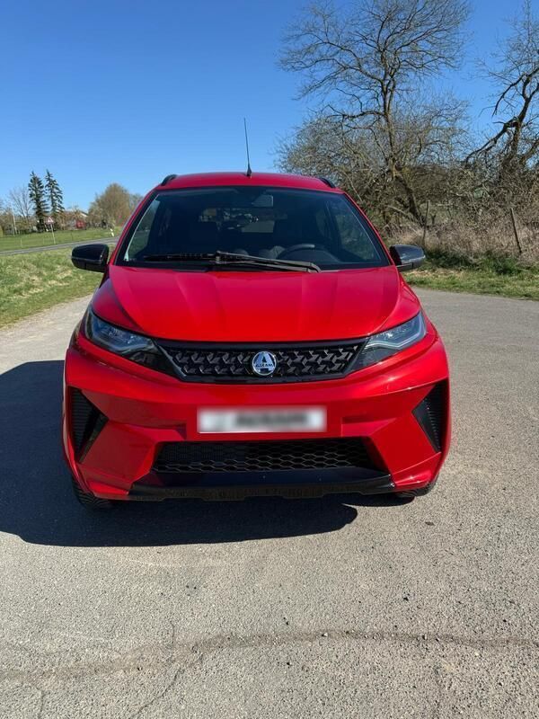 Rot Gebraucht 2024 Aixam Crossover Premium Kleinwagen | 16.500 € - Bild 1/4
