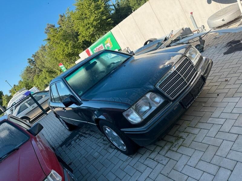Schwarz Gebraucht 1993 Mercedes 420 Limousine | 15.000 € - Bild 1/4