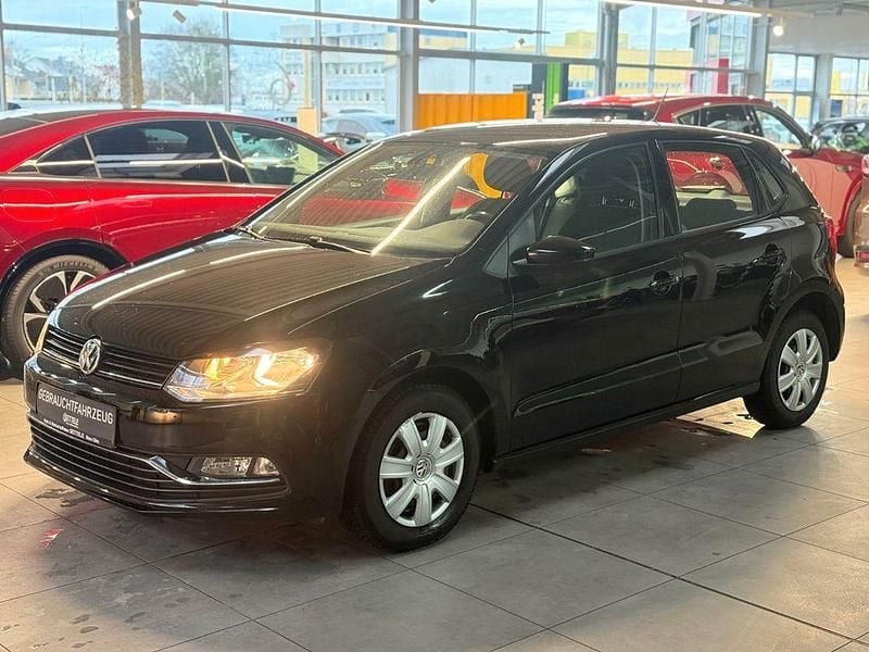 Schwarz Gebraucht 2016 VW Polo Comfortline Limousine | 6.490 € (Guter Preis) - Bild 1/4