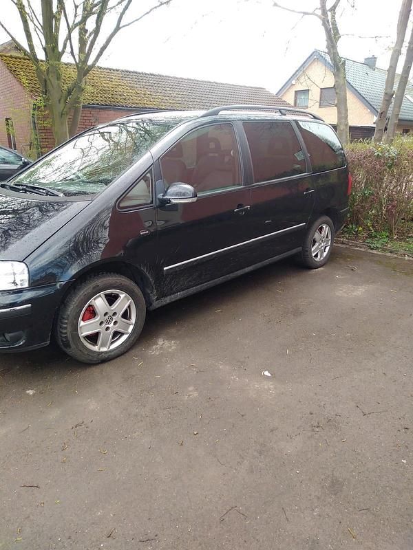 Gebraucht VW Sharan 140 PS (102 kW) 2007 Schwarz Van / Kleinbus