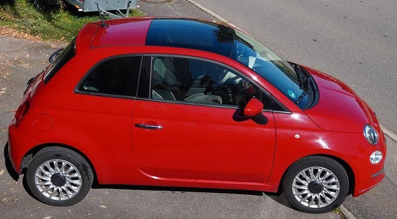 Rot Gebraucht 2016 Fiat 500 Lounge Kleinwagen | 6.950 € (Fairer Preis) - Bild 1/4