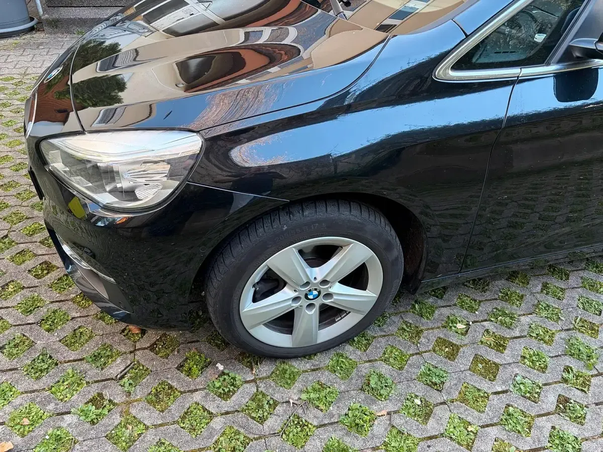Gebraucht BMW 225 231 PS (169 kW) 2015 Schwarz Van / Kleinbus