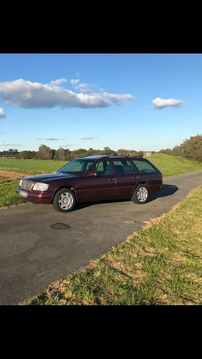 Gebraucht Mercedes 200 136 PS (100 kW) 1995 Rot Kombi