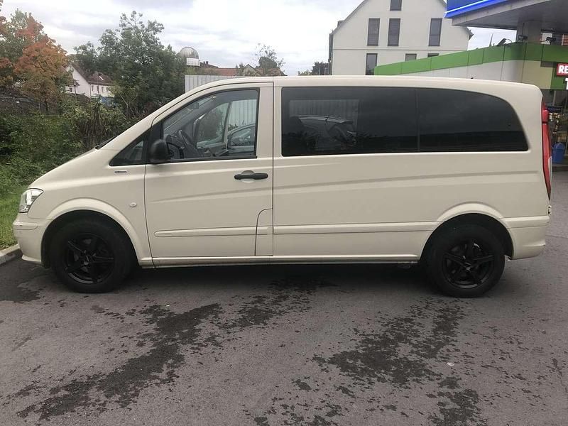 Gebraucht Mercedes Vito 163 PS (119 kW) 2013 Grau Van