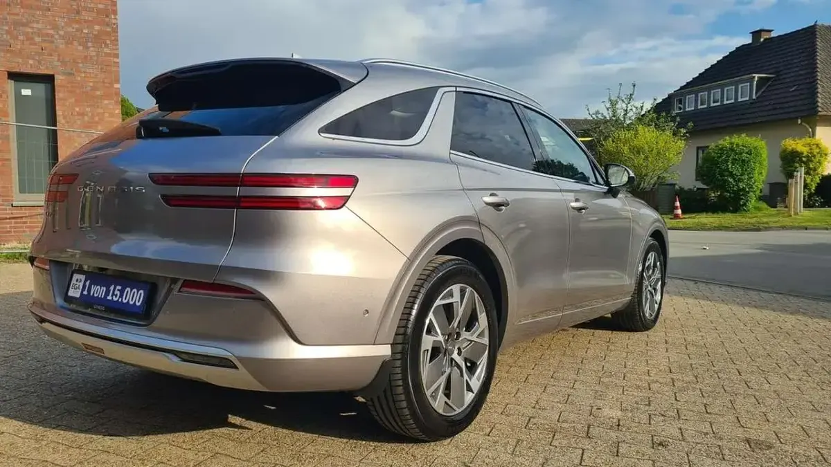 Gebraucht Genesis GV70 Electrified Sport 359 kW (489 PS) 2023 Savile silber SUV