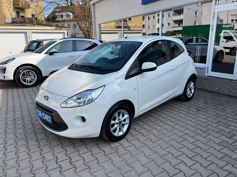Gebraucht Ford Ka Cool & Sound Edition 69 PS (50 kW) 2015 Weiß Kleinwagen