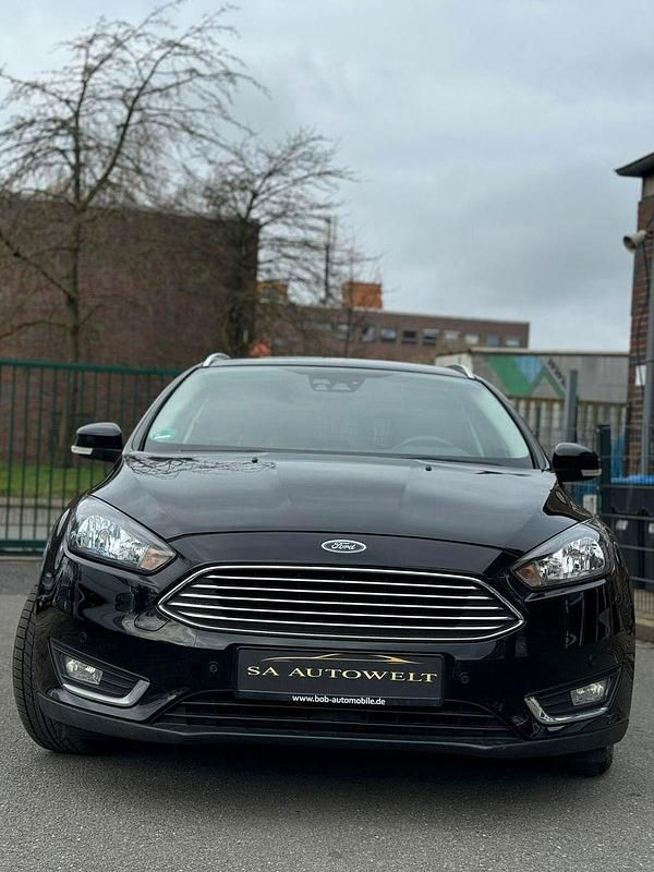 Używany Ford Focus Titanium 182 KM (133 kW) 2015 Czarny Kombi