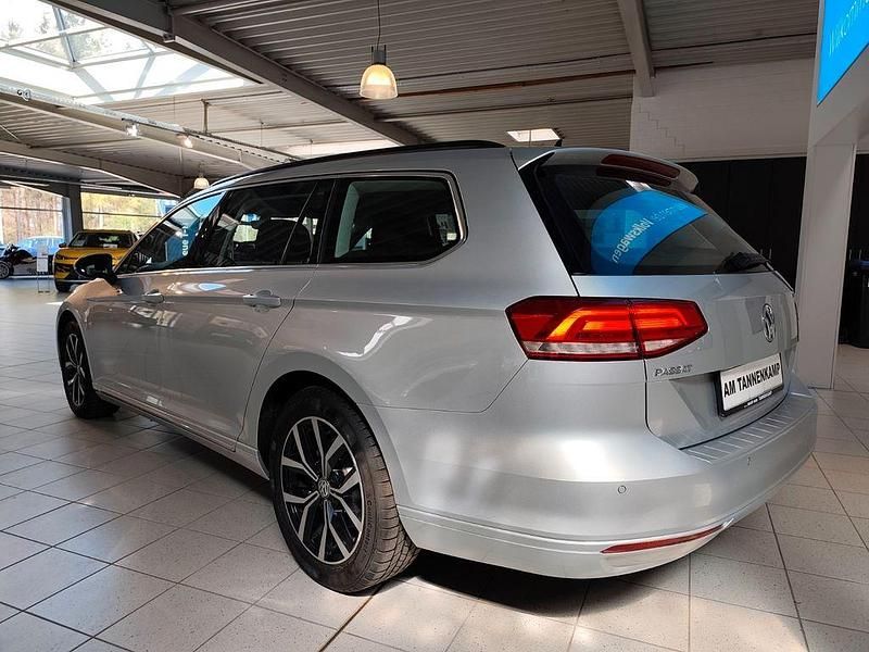 Second-hand VW Passat 150 CP (110 kW) 2019 Argintiu Break