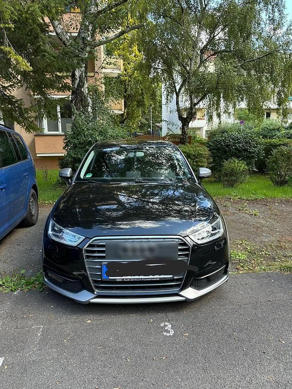 Schwarz Gebraucht 2017 Audi A1 Sportback S-Line Kleinwagen | 14.800 € (Fairer Preis) - Bild 1/4