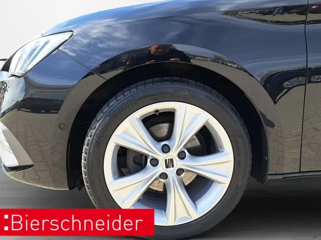 Second-hand Seat Leon FR 150 CP (110 kW) 2021 Negru Berlinǎ