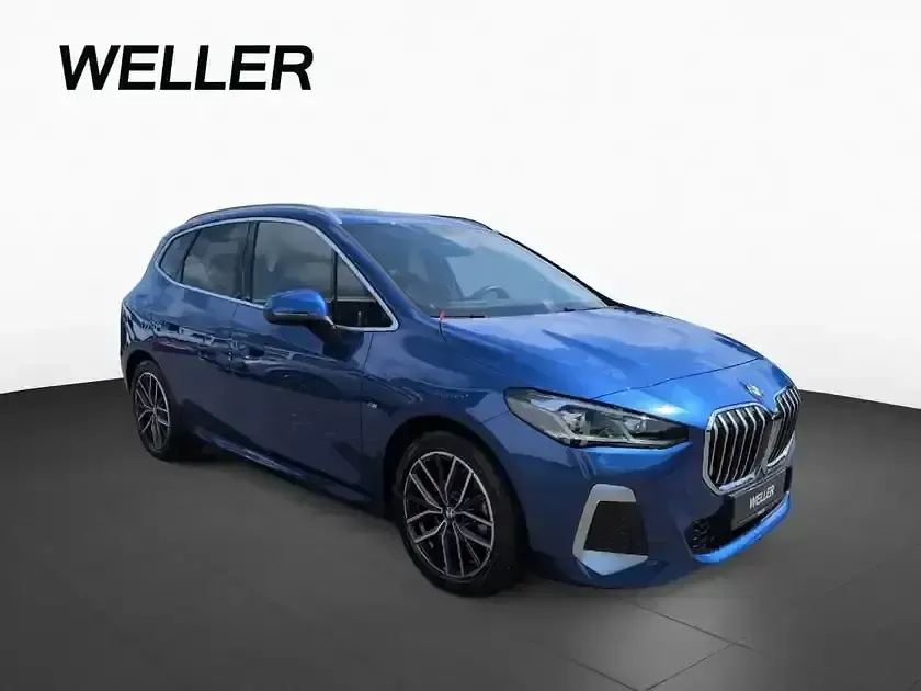 Gebraucht BMW 220 Active Tourer Performance 156 PS (114 kW) 2023 Blau Van / Kleinbus