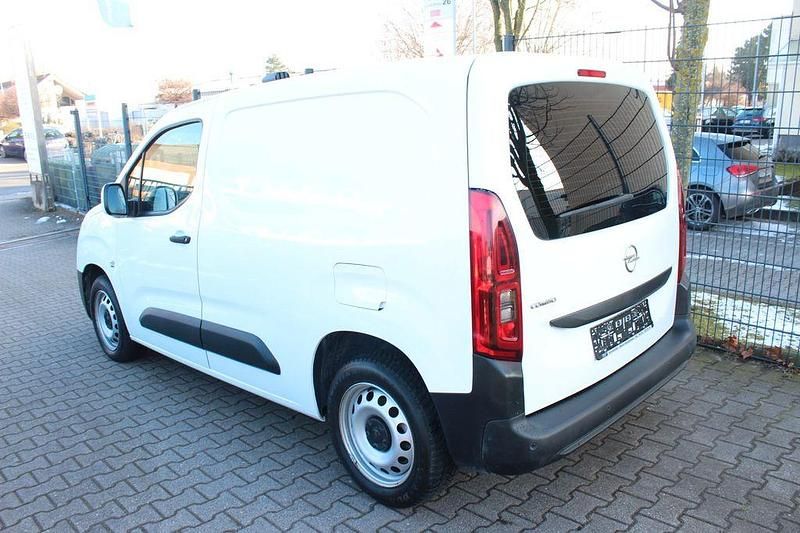 Gebraucht Opel Combo Life Edition 102 PS (75 kW) 2022 Weiß Van / Kleinbus