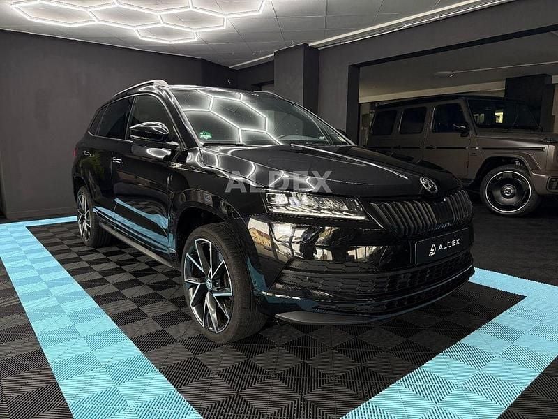 Schwarz Gebraucht 2022 Skoda Karoq SportLine SUV | 21.500 € (Guter Preis) - Bild 1/4