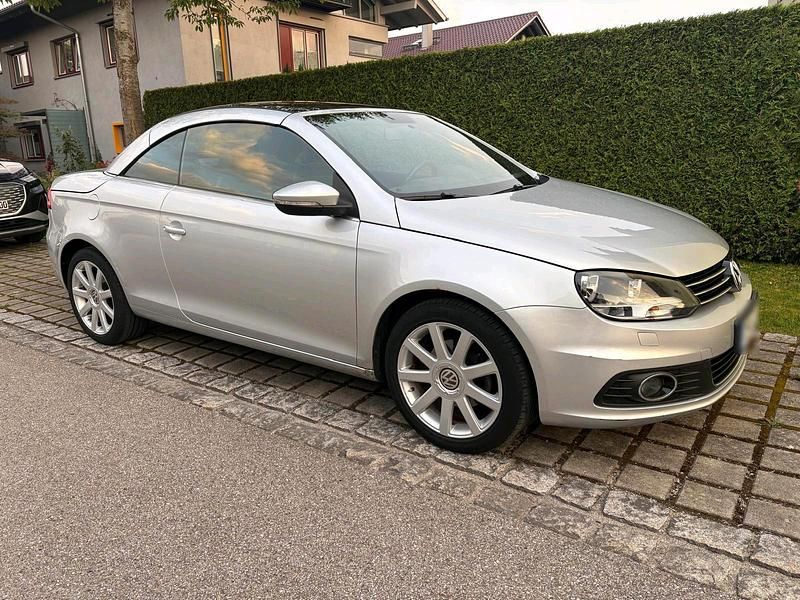 Usata VW Eos 122 CV (89 kW) 2011 Argento Cabrio