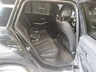 Gebraucht BMW 330e Advantage 184 PS (135 kW) 2022 Schwarz Limousine