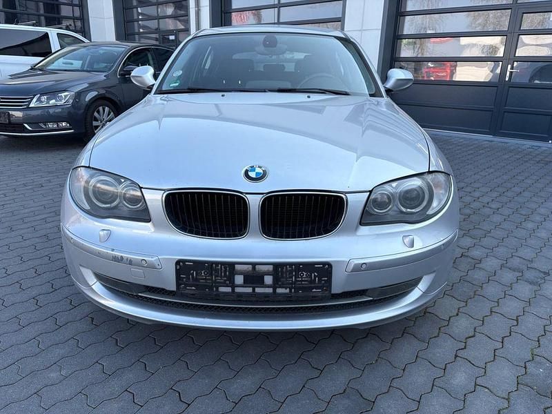 Usata BMW 118 143 CV (105 kW) 2009 Argento Utilitaria