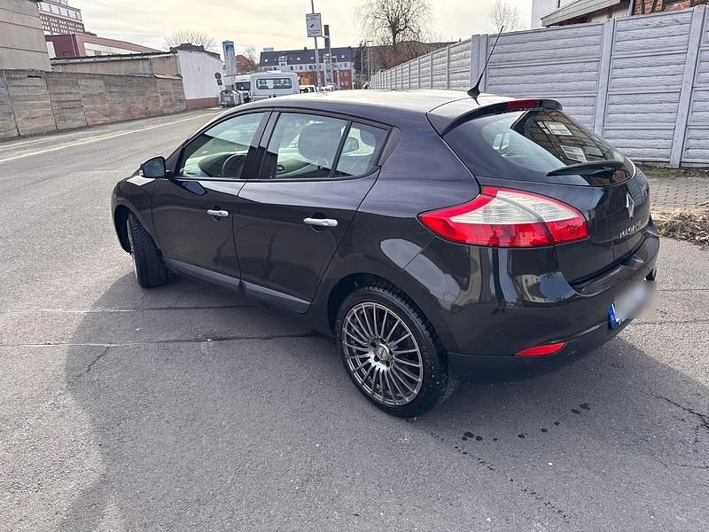 Gebraucht Renault Mégane III 131 PS (96 kW) 2009 Schwarz Kleinwagen
