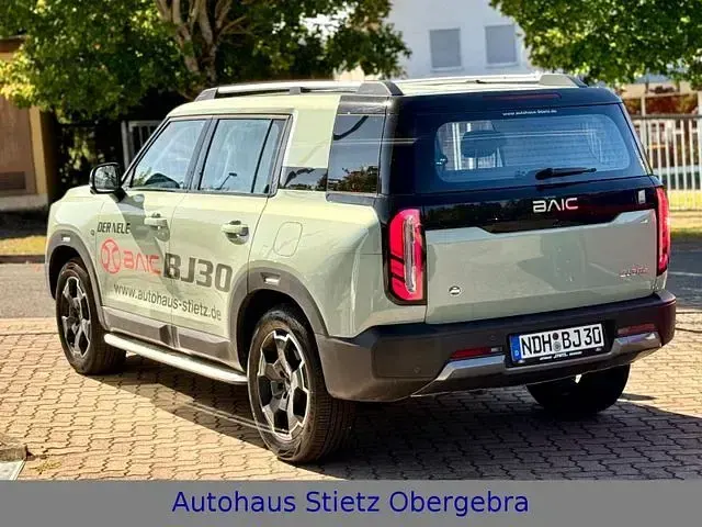 Gebraucht Baic BJ30 280 PS (205 kW) 2025 Schwarz (light green) SUV