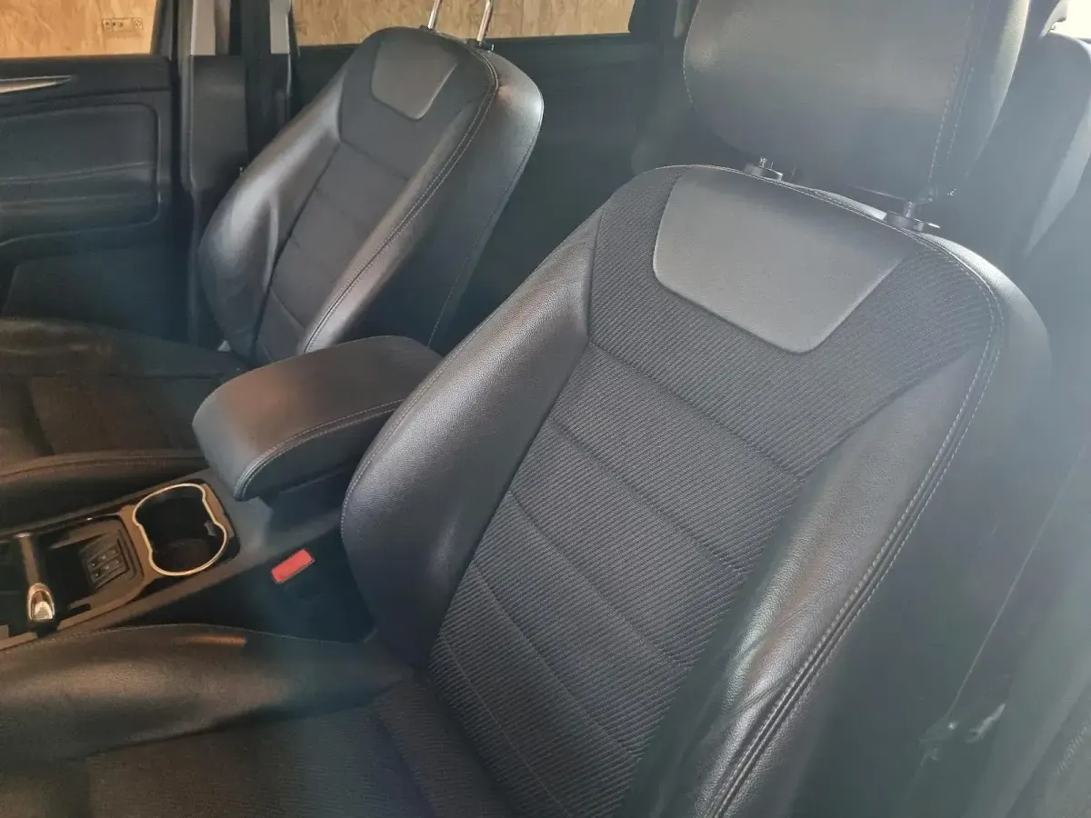 Gebraucht Ford Galaxy 140 PS (102 kW) 2015 Braun Van / Kleinbus
