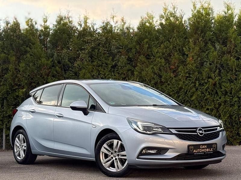 Silber Gebraucht 2018 Opel Astra Limousine | 9.590 € (Guter Preis) - Bild 1/4