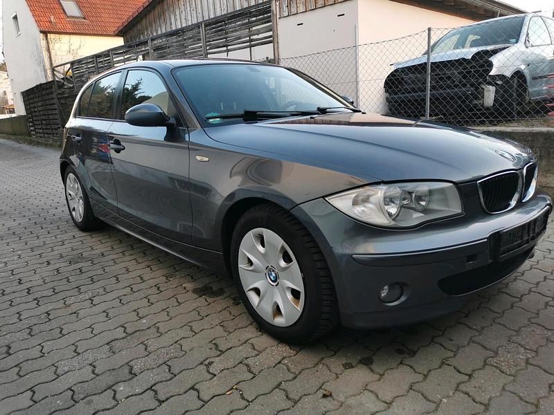 Gebraucht BMW 120 163 PS (119 kW) 2006 Grau Kleinwagen