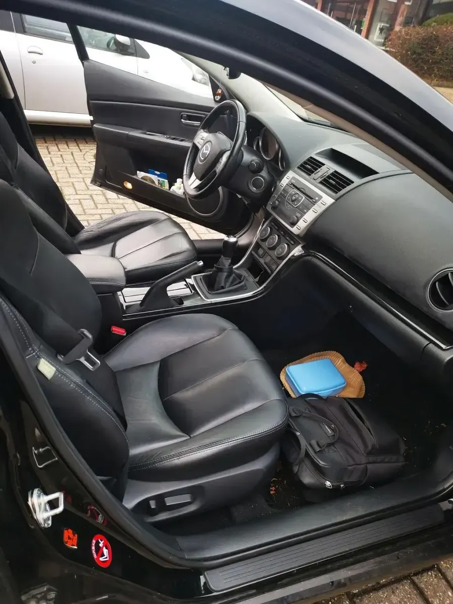 Używany Mazda 6 170 KM (125 kW) 2008 Czarny Sedan/Limuzyna