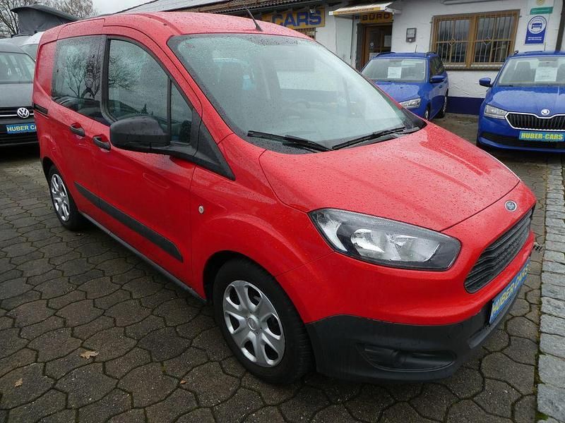 Gebraucht Ford Transit 101 PS (74 kW) 2018 Rot Kombi