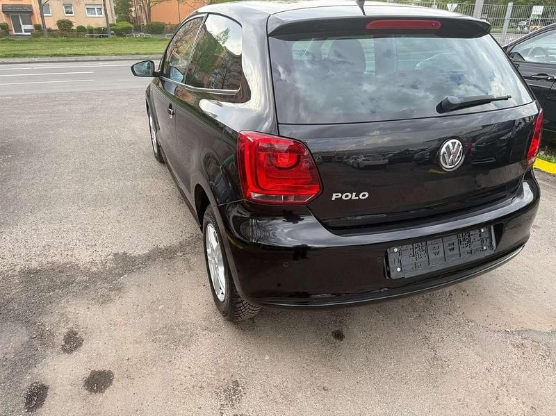 Gebraucht VW Polo Life 69 PS (50 kW) 2013 Schwarz Kleinwagen