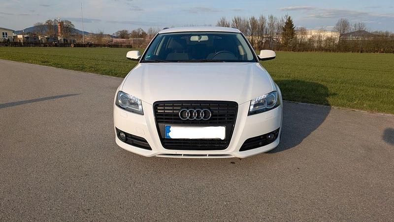 Gebraucht Audi A3 Ambition 125 PS (91 kW) 2010 Weiß Kleinwagen